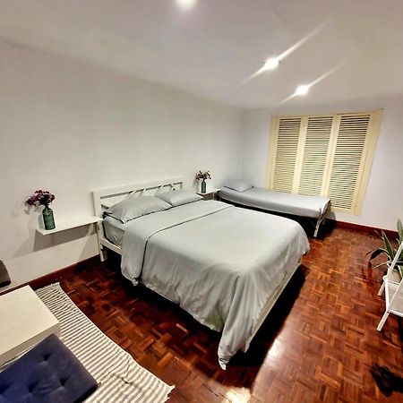 Home16 Sukhumvit16 Bangkok Eksteriør billede