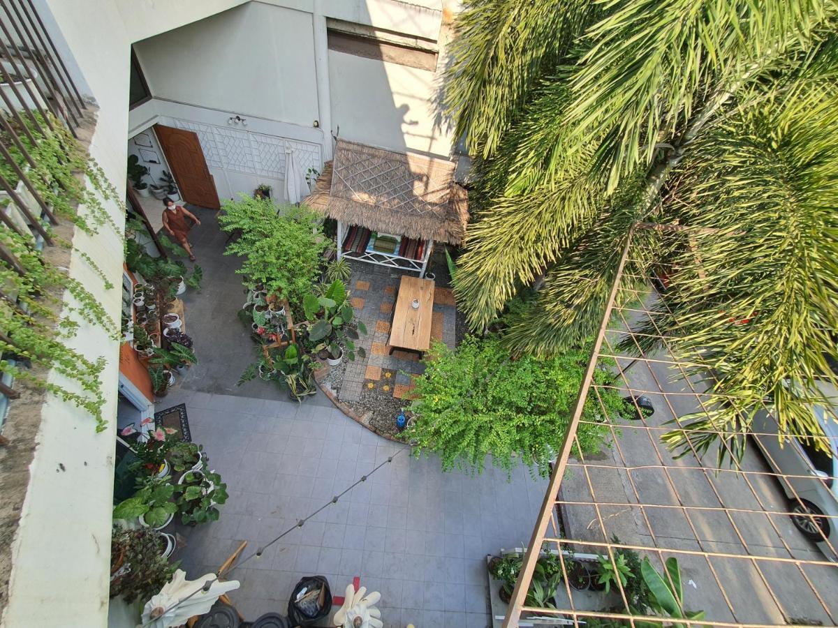 Home16 Sukhumvit16 Bangkok Eksteriør billede