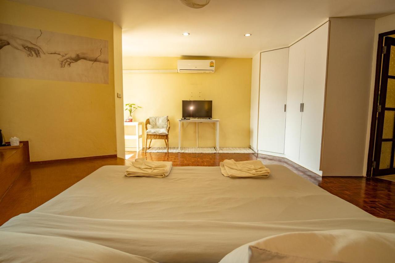 Home16 Sukhumvit16 Bangkok Eksteriør billede