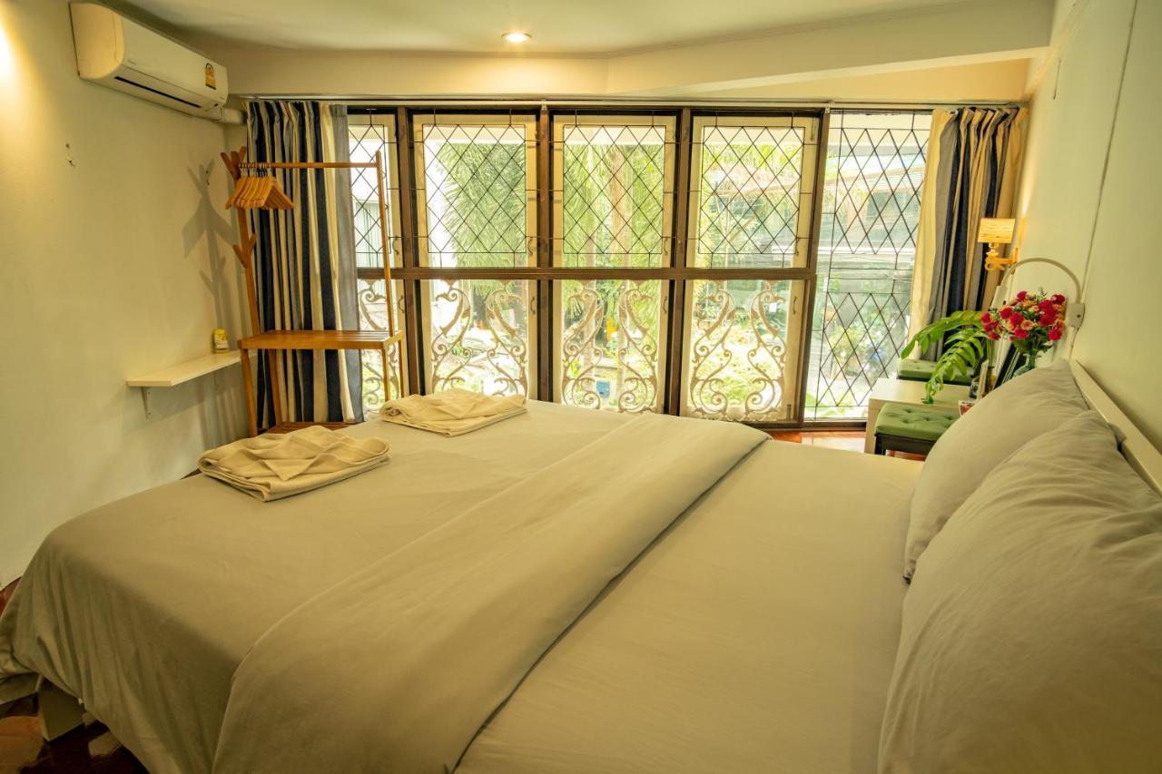Home16 Sukhumvit16 Bangkok Eksteriør billede
