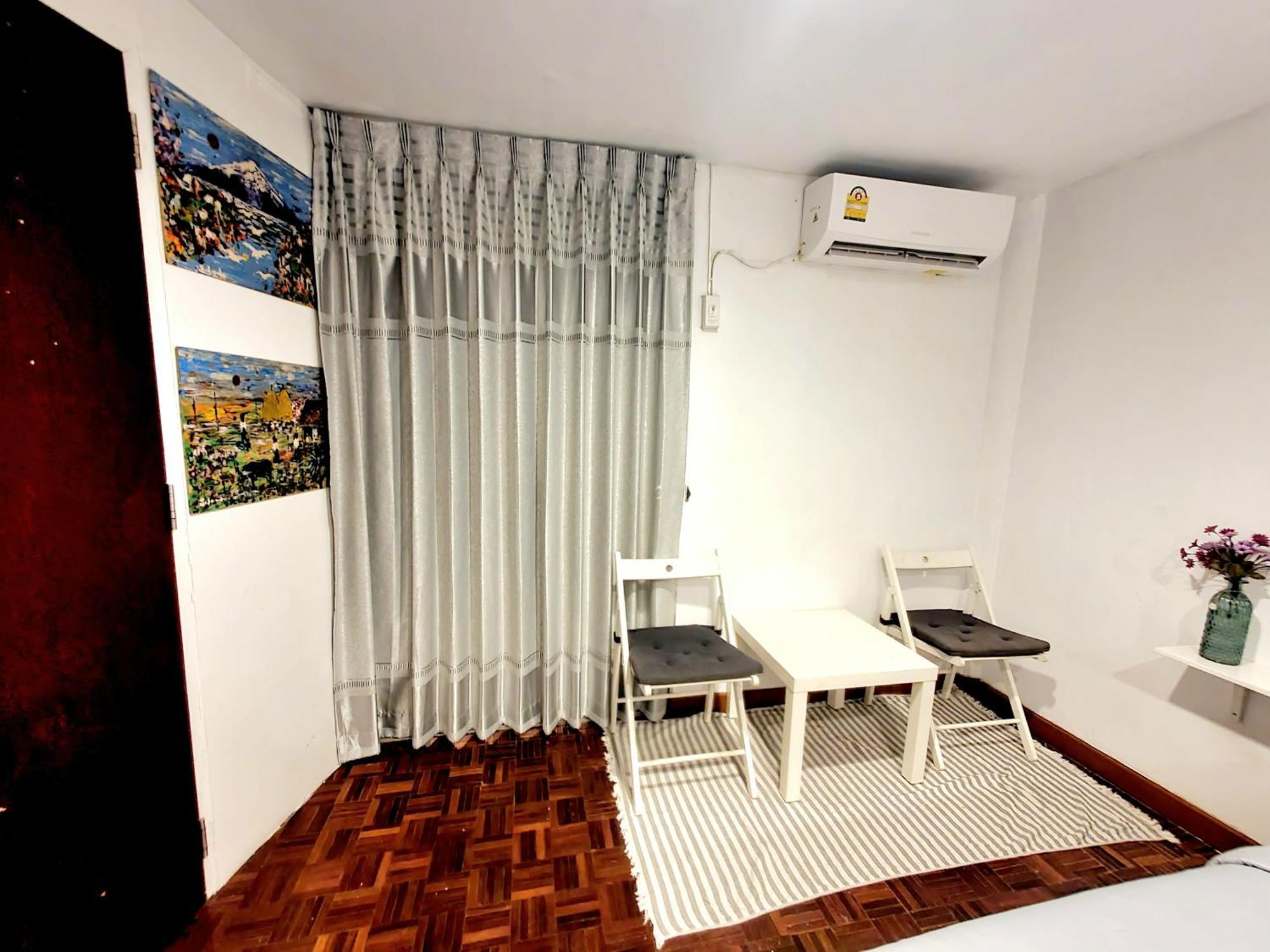 Home16 Sukhumvit16 Bangkok Eksteriør billede