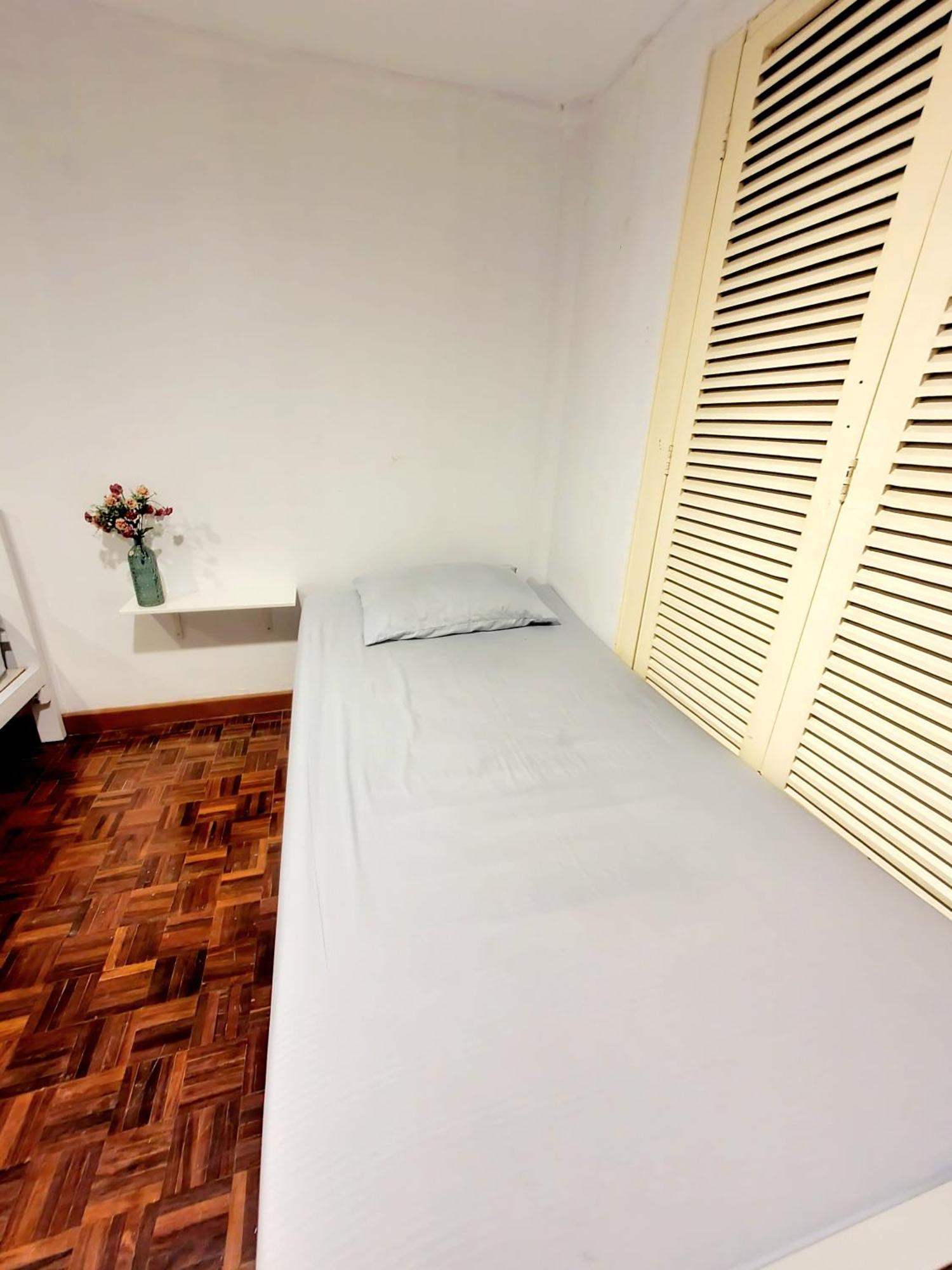 Home16 Sukhumvit16 Bangkok Eksteriør billede