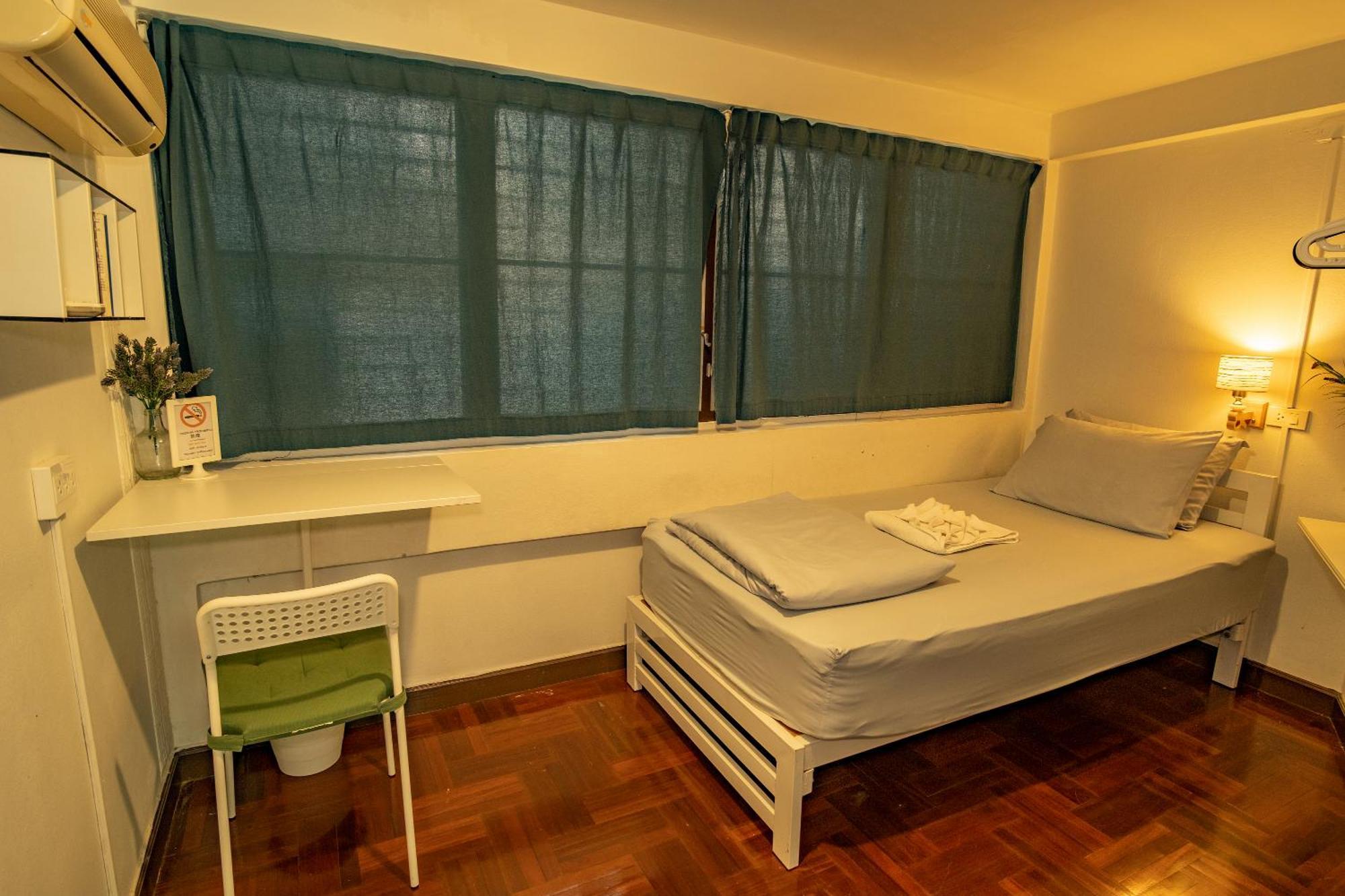Home16 Sukhumvit16 Bangkok Eksteriør billede