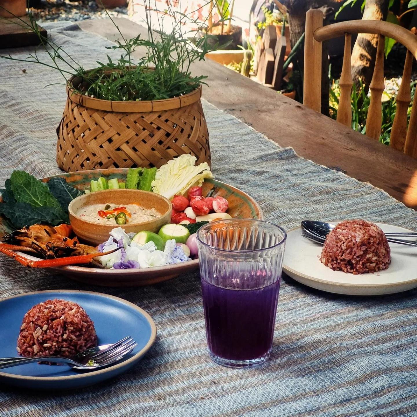 Home16 Sukhumvit16 Bangkok Eksteriør billede